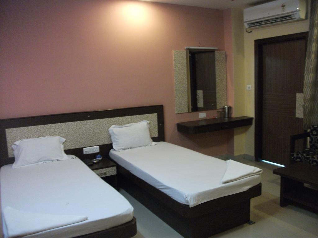 Hotel Parshuram Guwahati Exterior foto